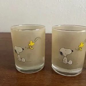 Dining | Vintage Snoopy Woodstock Frosted Glass Set Of 2 4 Peanuts ...